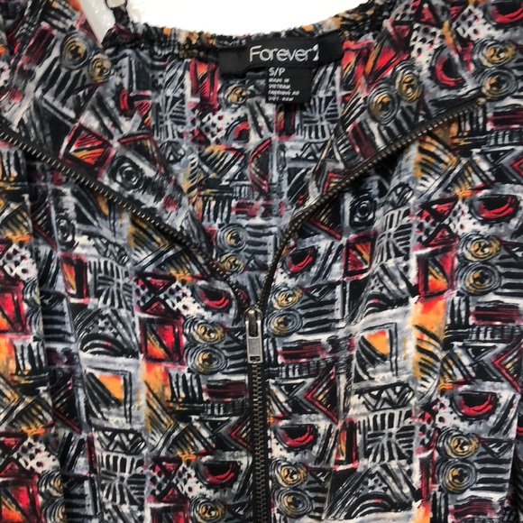 F21 Romper w/ Zip Front & Pockets size small - Picture 2 of 4